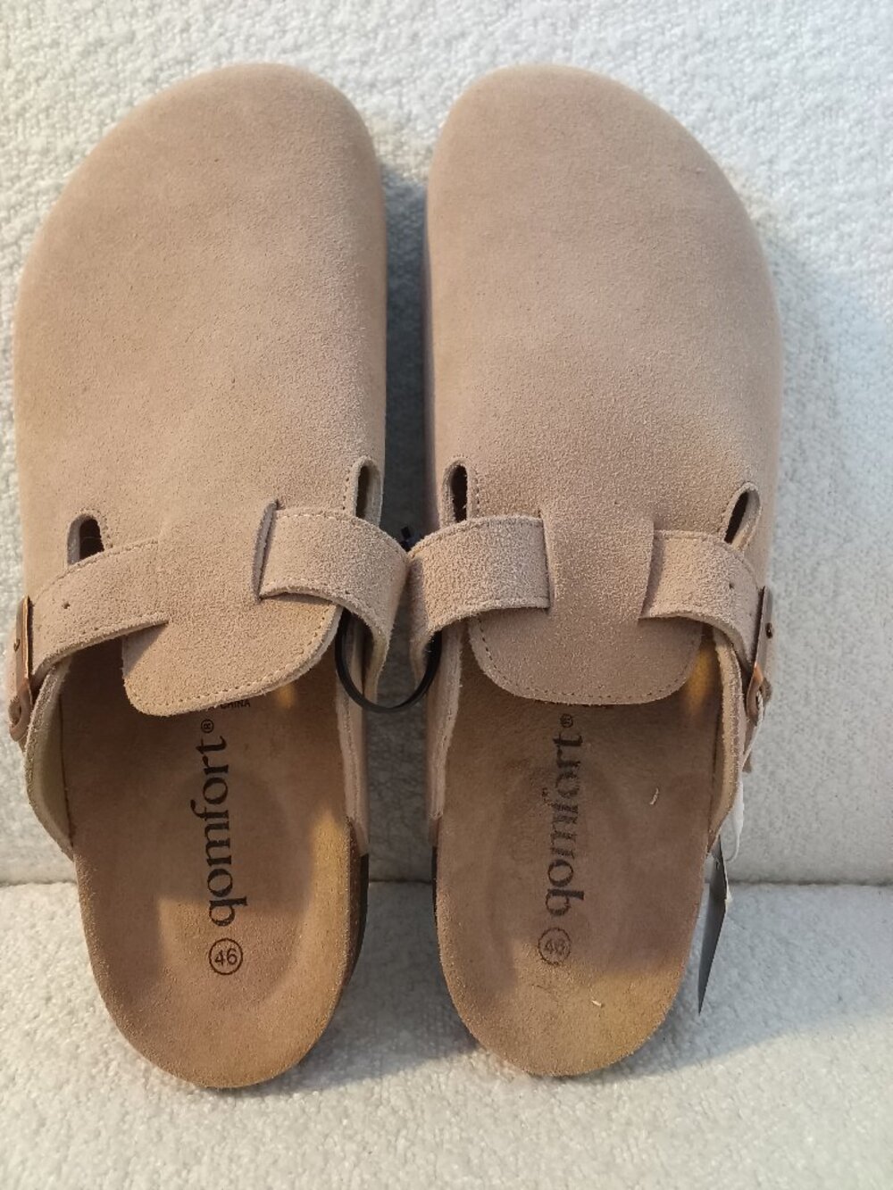 Qomfort Clogs New with Tags Size 46 Light Tan